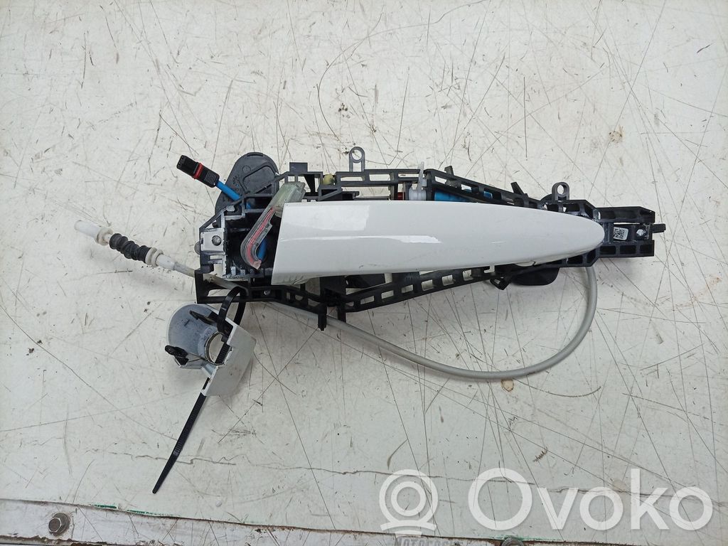 BMW 4 F32 F33 Klamka zewnętrzna drzwi przednich 