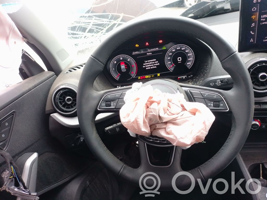Audi Q2 - Volante