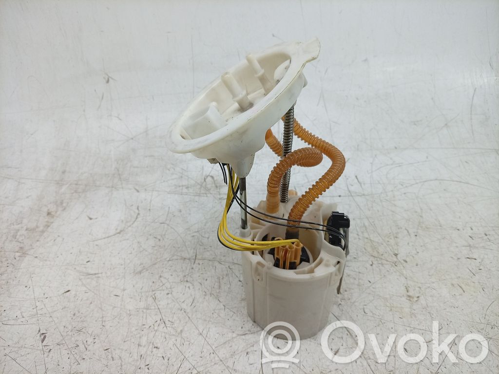 BMW 4 F32 F33 Pompe à carburant 