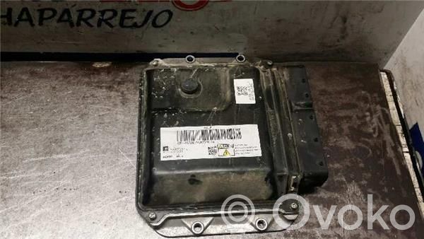 Centralina/modulo motore ECU   55575315