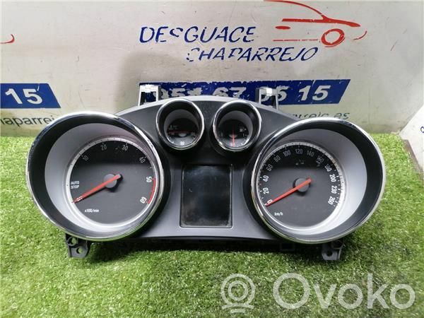 Opel Mokka X Vitezometru (grup de instrumente) 