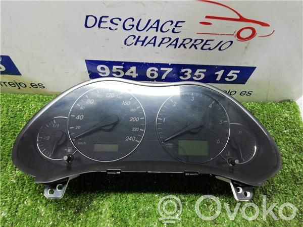 Toyota Avensis T250 Compteur de vitesse tableau de bord