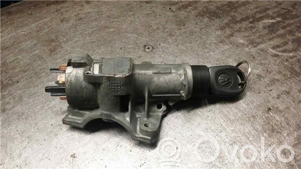 Volkswagen Polo II 86C 2F Blocchetto accensione 