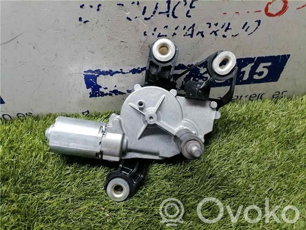 Volkswagen Golf VI Moteur d'essuie-glace arrière