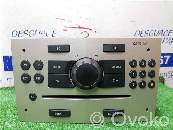 Opel Corsa D Radio / CD-Player / DVD-Player / Navigation 