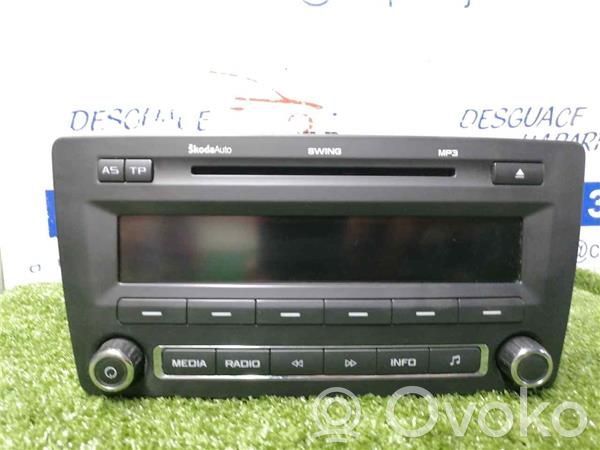 Skoda Octavia Mk1 (1U) Panel / Radioodtwarzacz CD/DVD/GPS