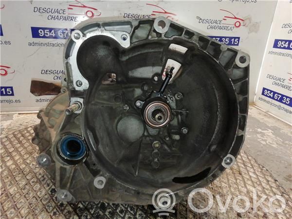 Manual 5 speed gearbox