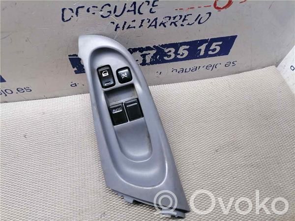 Nissan Almera Interruptor del elevalunas eléctrico 
