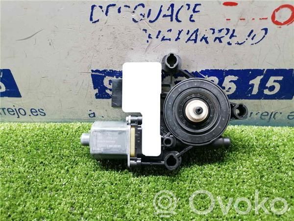 Seat Leon (1M) Motorino deflettore/vetro 