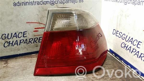 Lámpara de faros/luces traseros