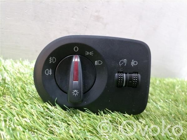Seat Ibiza IV (6J,6P) Comutator lumini 
