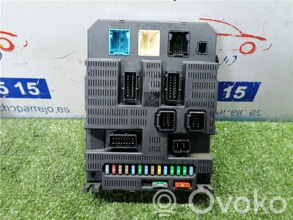 Peugeot 207 Module de fusibles 