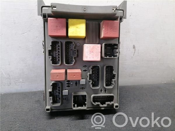 Módulo de fusible   8200004201E,8200447435