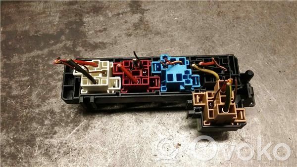 Volkswagen Golf VI Module de fusibles