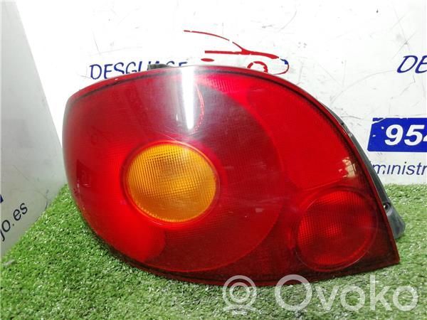 Lámpara de faros/luces traseros