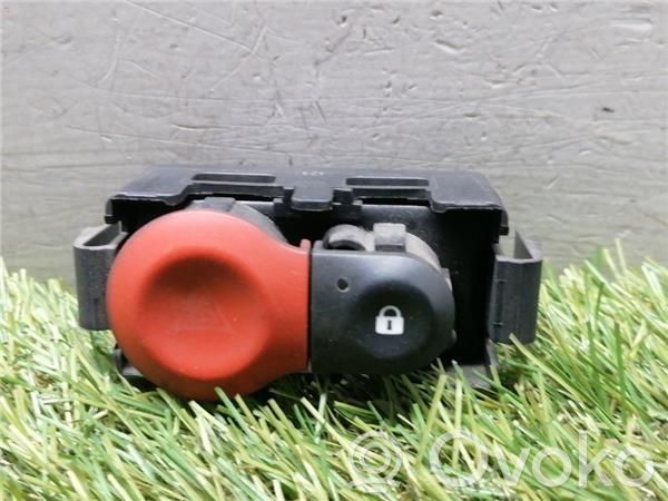 Hazard light switch   8200214898,8200214898