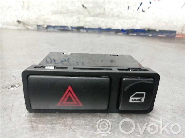 Botón interruptor de luz de peligro