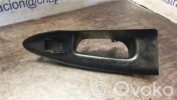 Audi A4 S4 B5 8D Electric window control switch 