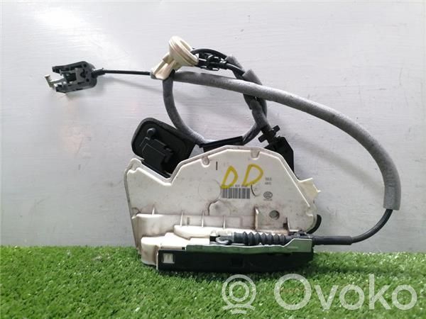 Volkswagen Golf VII Zamek drzwi przednich 