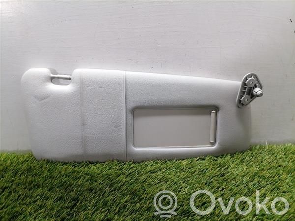 Sun visor