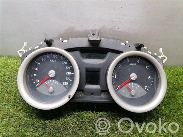 Renault Megane II Tachimetro (quadro strumenti) 