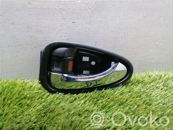 Toyota Avensis T270 Klamka wewnętrzna drzwi