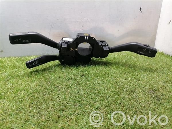 Volkswagen PASSAT B6 Interruptor de control multifunción 