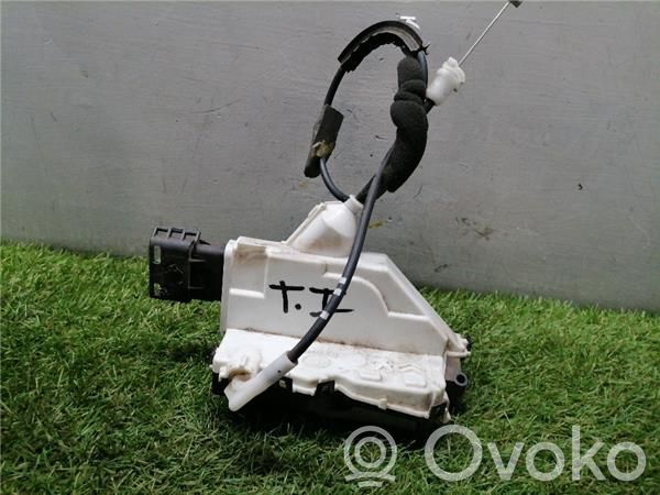 Citroen C3 Aizmugurē slēdzene 