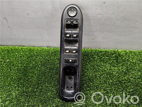 Interruptor del elevalunas eléctrico