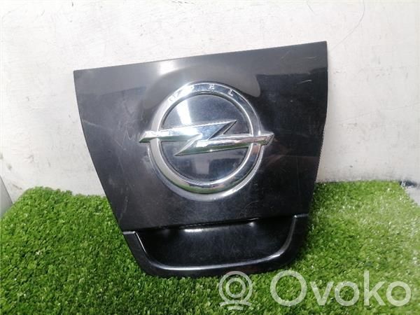 Opel Astra J Lastausoven ulkokahva 