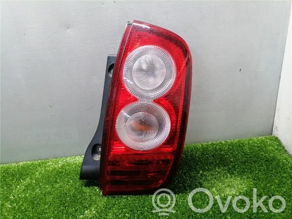 Lámpara de faros/luces traseros