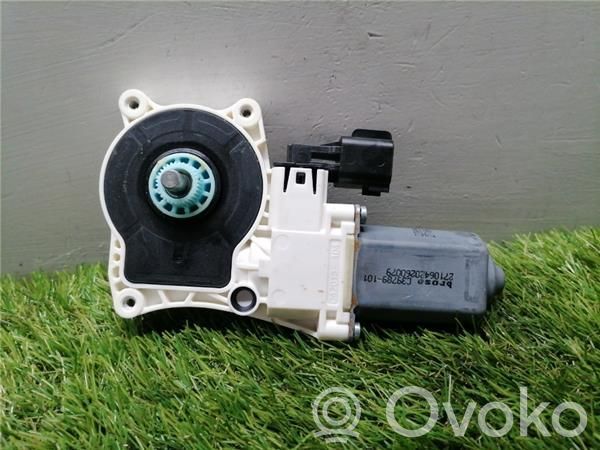 Land Rover Discovery Silnik regulatora szyby drzwi przednich 