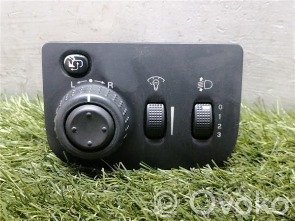 Chevrolet Evanda Light switch 