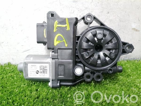 KIA Xceed Motor macara geam ușă față 