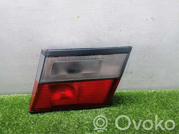 Lámpara de faros/luces traseros