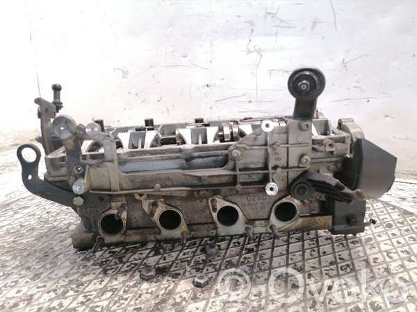 Volkswagen PASSAT B6 Testata motore 