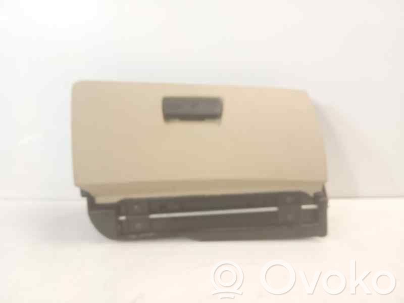 Glove box   51167075479