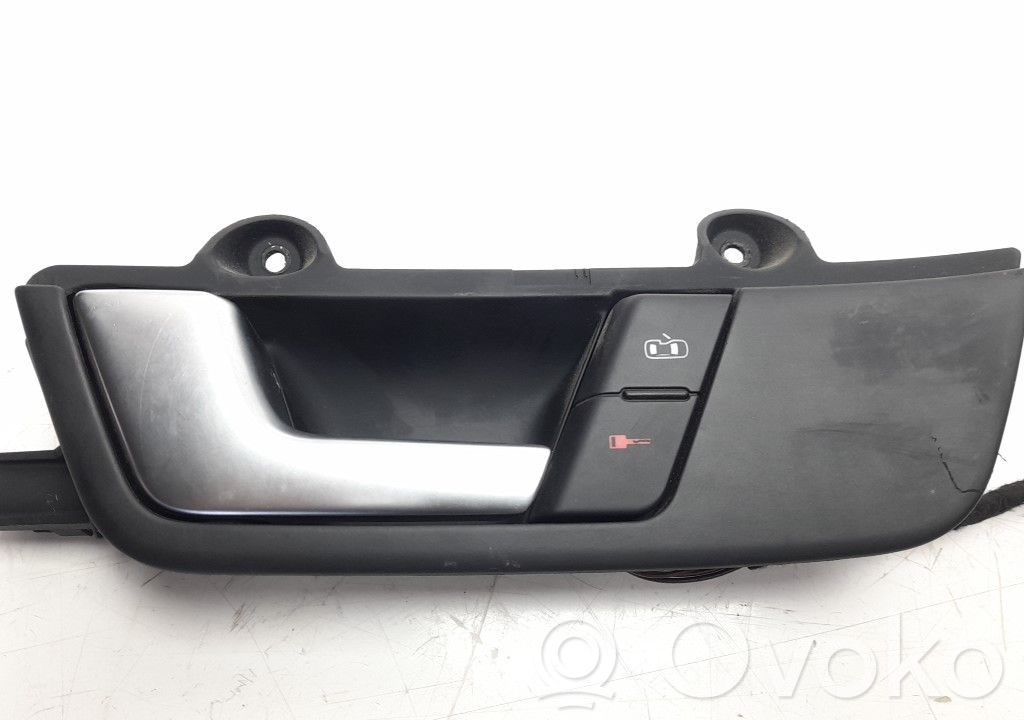 Manecilla interna puerta delantera   8E1837019