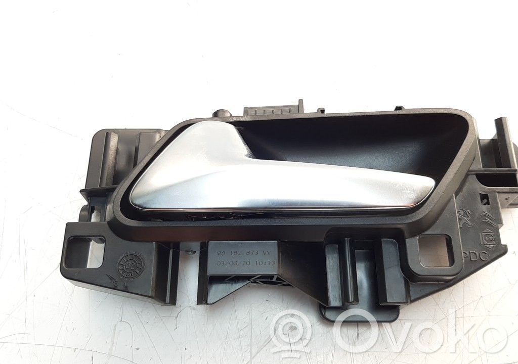 Peugeot Rifter Front door interior handle 