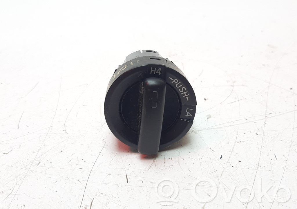 Toyota Land Cruiser (J200) Interruptor de control multifunción 
