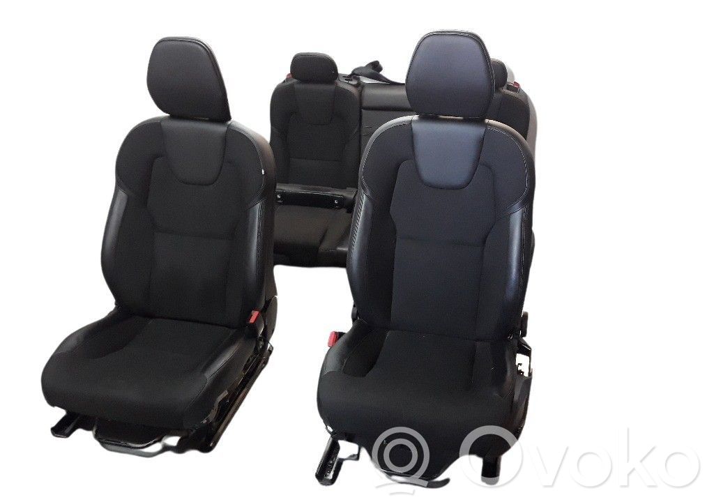 Volvo XC60 Istuinsarja 