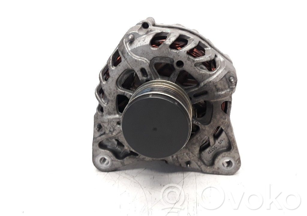 Renault Clio IV Generatore/alternatore 