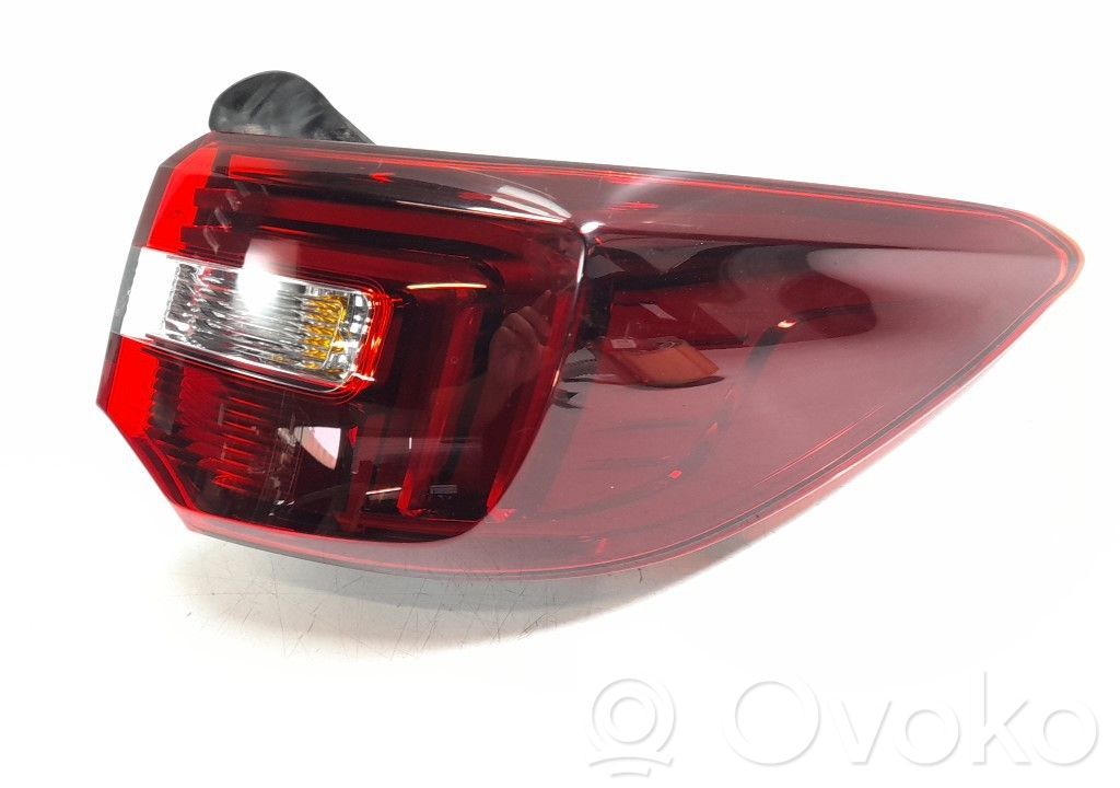 Lampa tylna   YP00098280,104LLM871