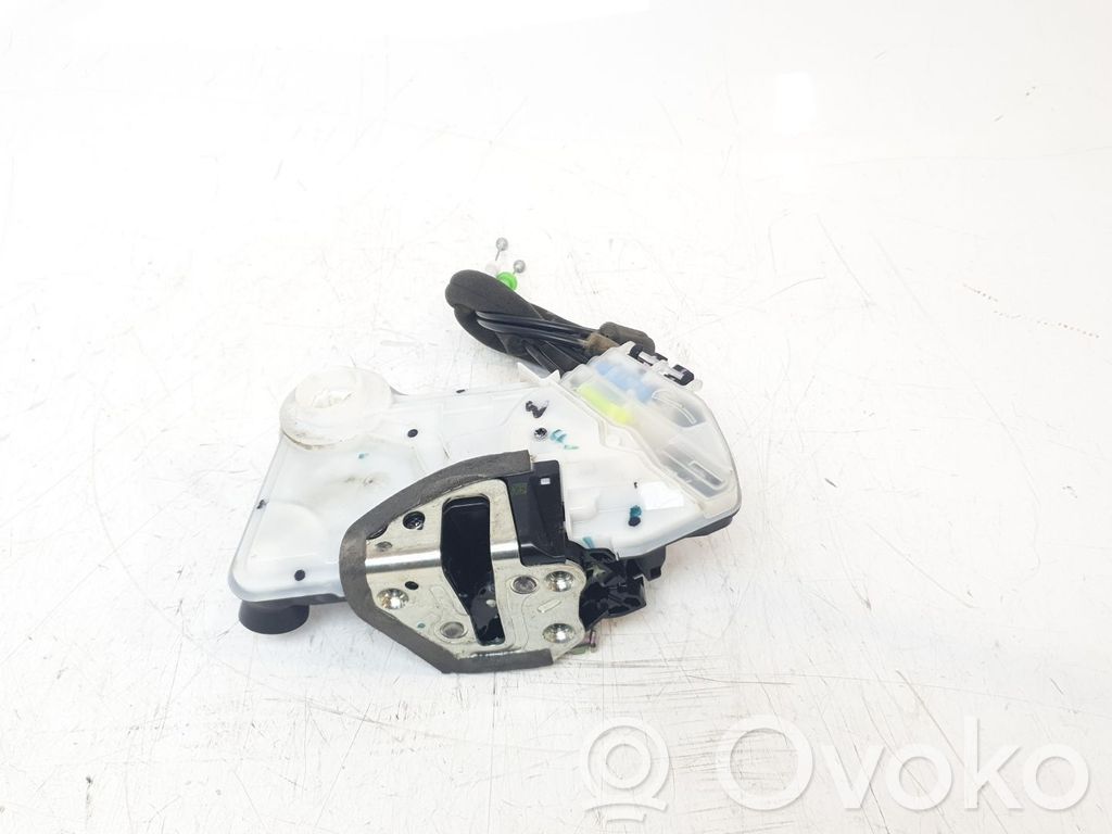 Toyota C-HR I Front door lock 