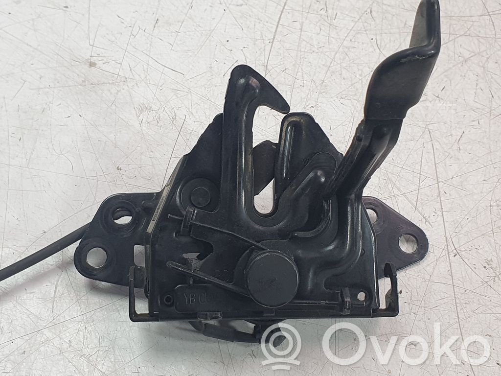 KIA Stonic Tie down hook / loop 