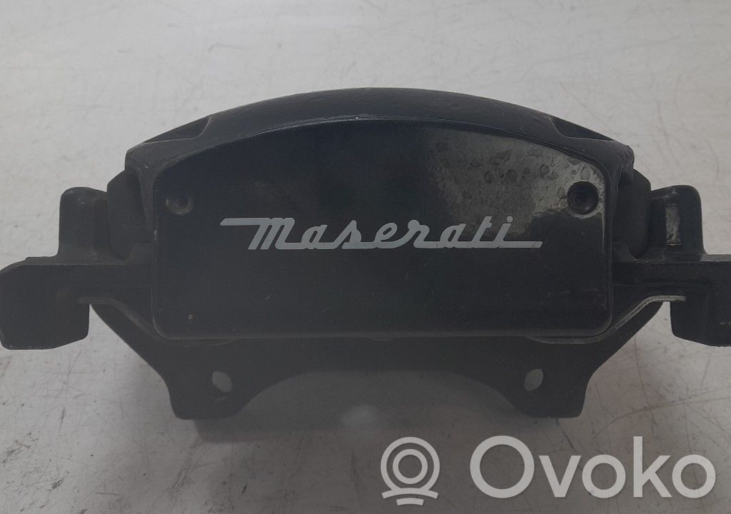 Maserati Levante Etujarrusatula 