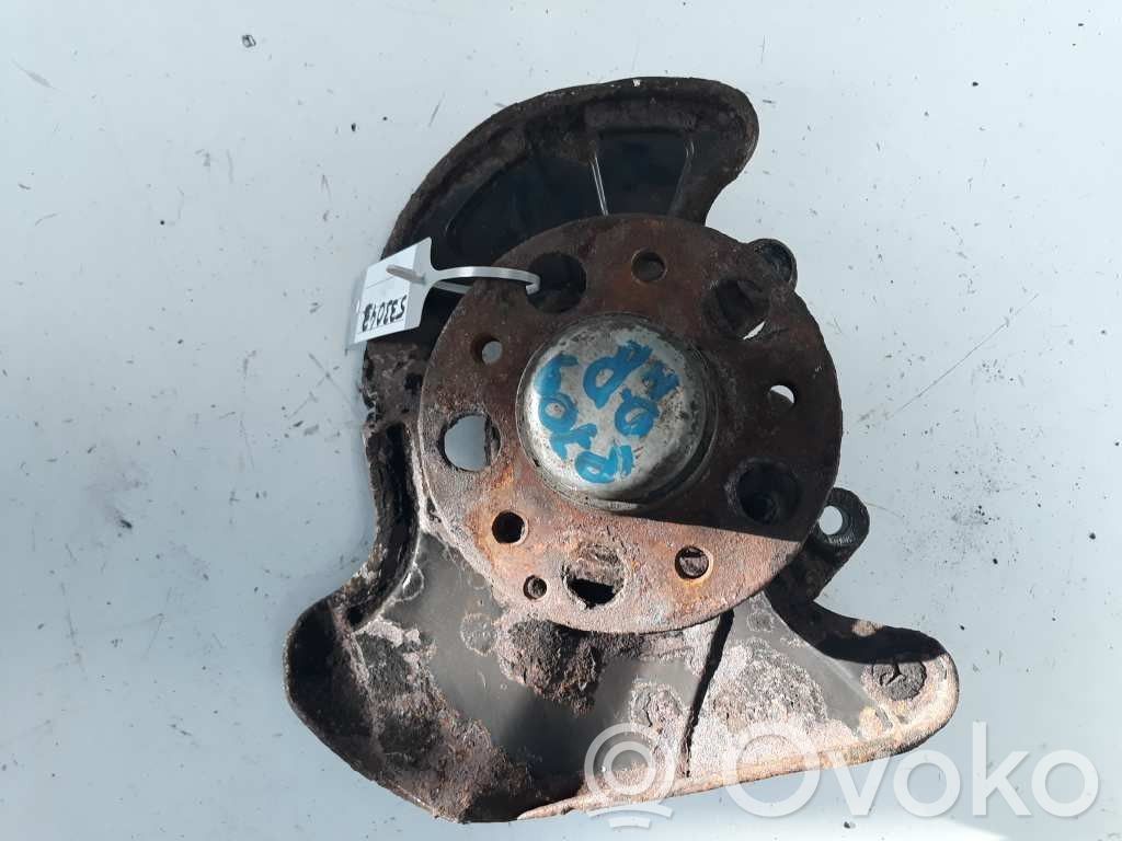 Mercedes-Benz C W203 Front wheel hub spindle knuckle 
