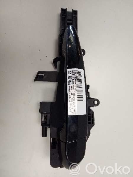 Manecilla externa puerta trasera   51217207552