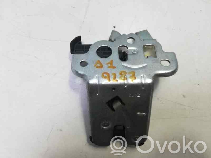 Tailgate lock latch   8K9827595A