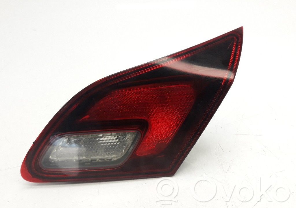 Opel Astra J Takaluukun takavalot 
